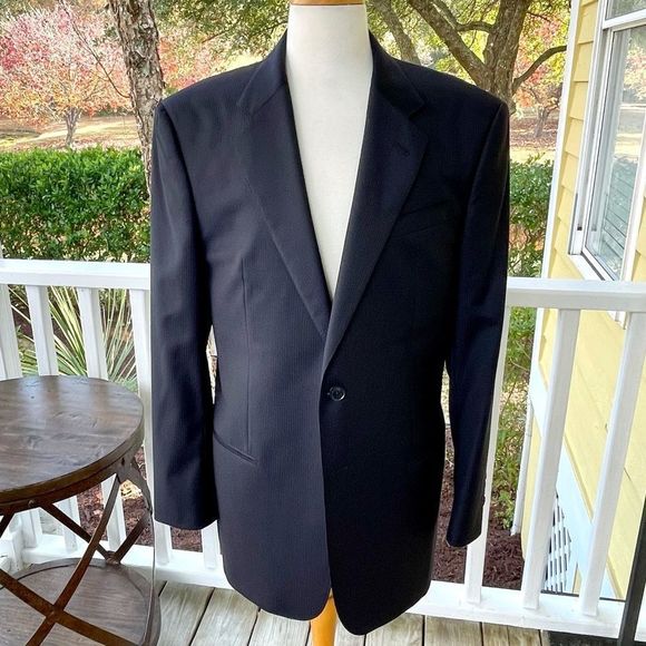 Armani 2 Button Dark Blue Suit. Size 42L. Sold at Saks Fifth Avenue Store. - Picture 3 of 14